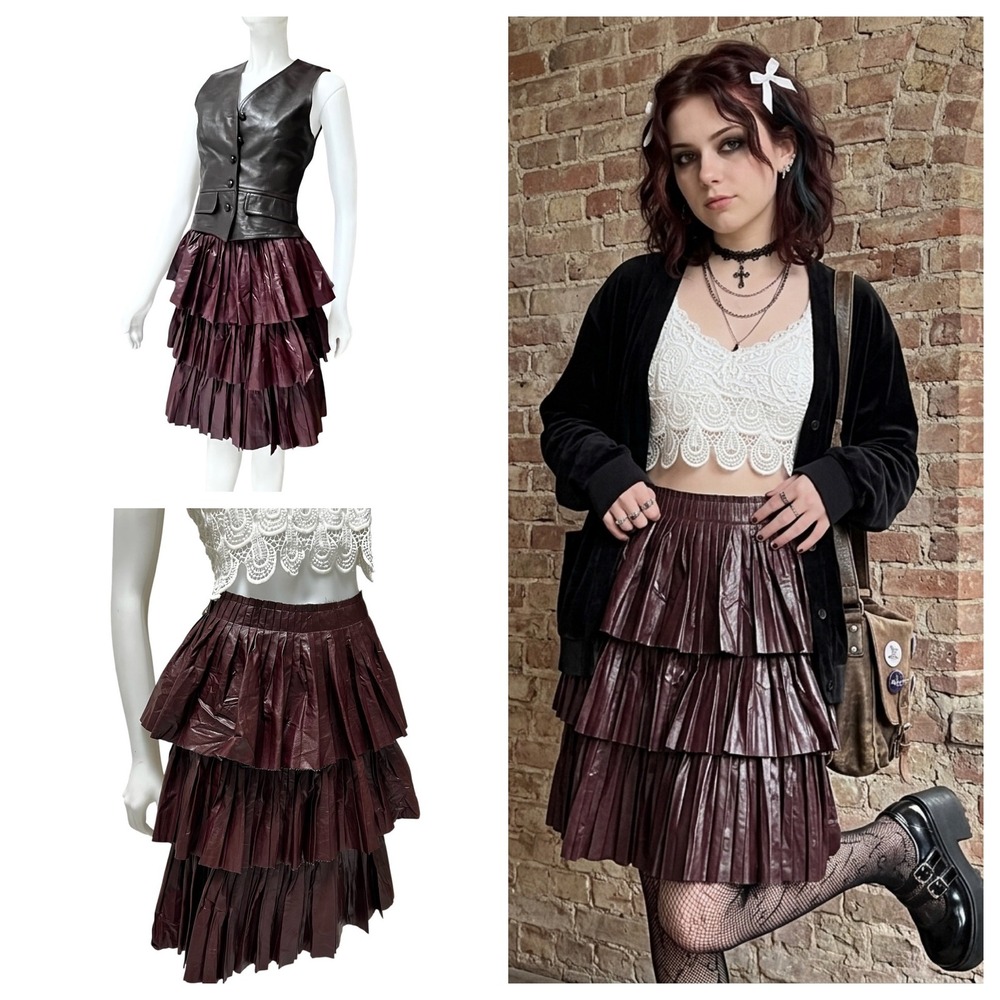 Lilou Burgundy Faux Leather Tiered Mini Skirt XS Pleated Pleather Goth Grunge